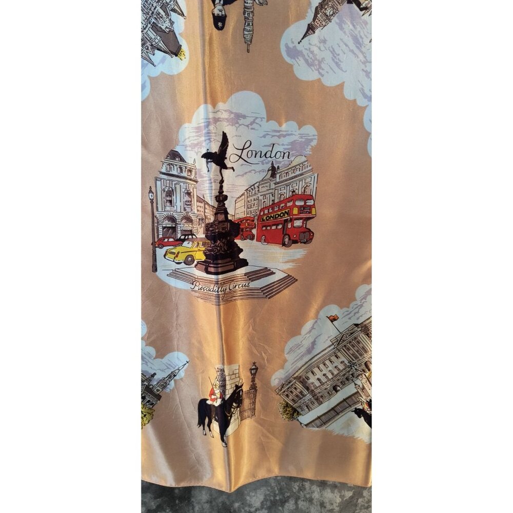 Vintage Peach London Scarf With Iconic Landmarks Print - Picture 4 of 10
